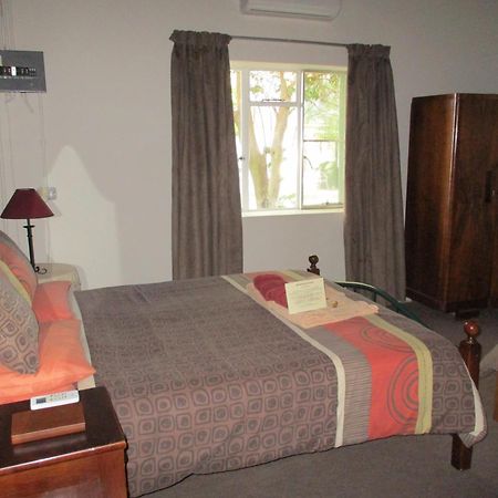 Vanrhynsdorp Van Rhyn Guest House מראה חיצוני תמונה