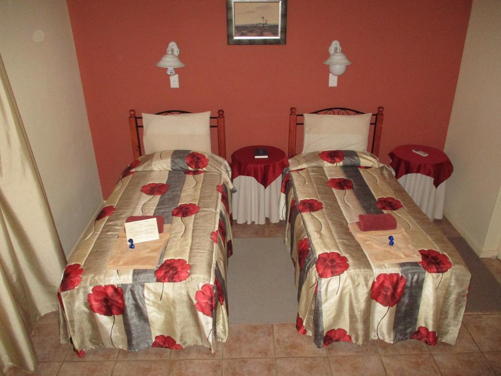 Vanrhynsdorp Van Rhyn Guest House מראה חיצוני תמונה